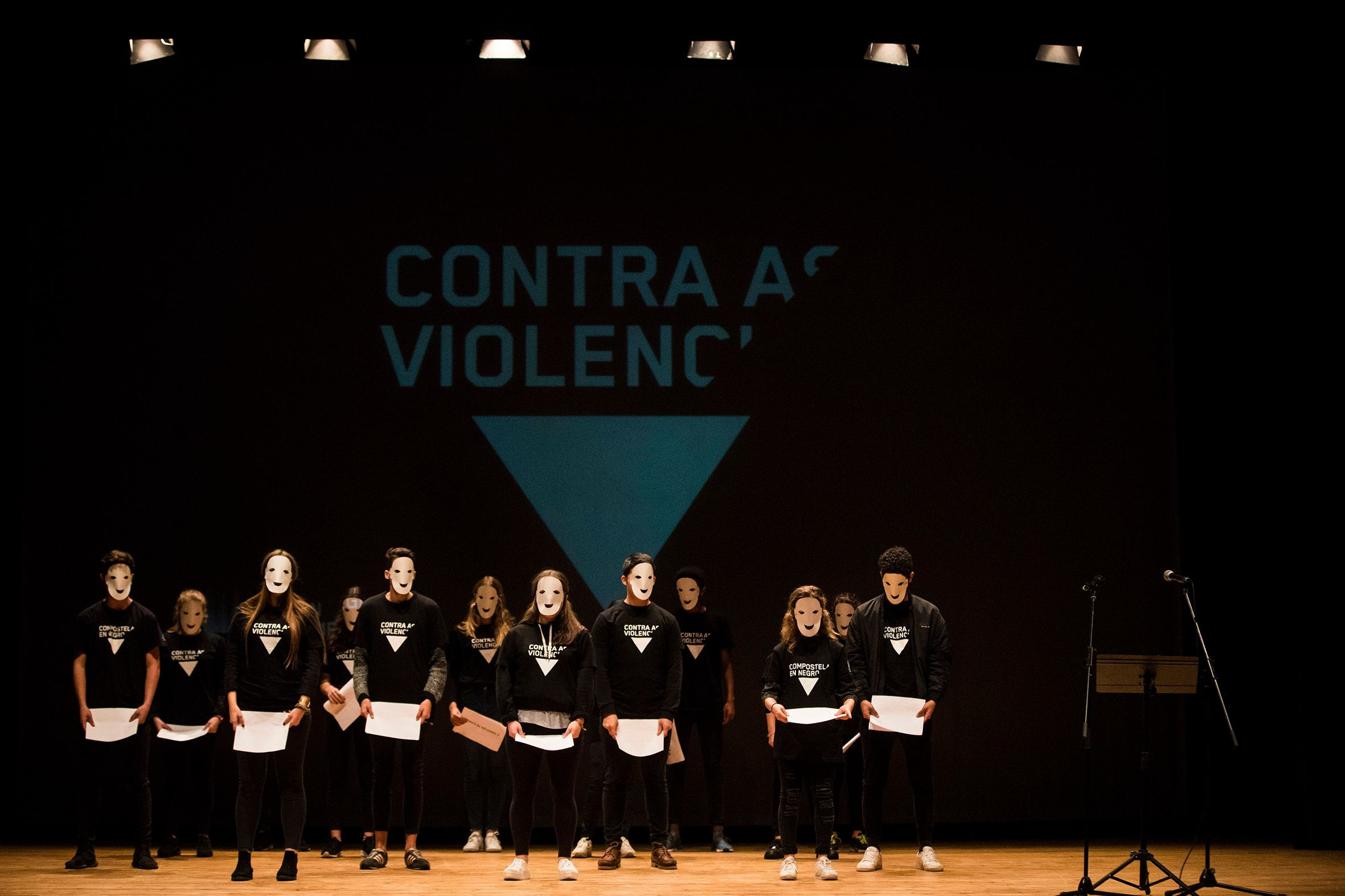 2015-En_negro_contra_as_violencias-Uqui_Permui-07