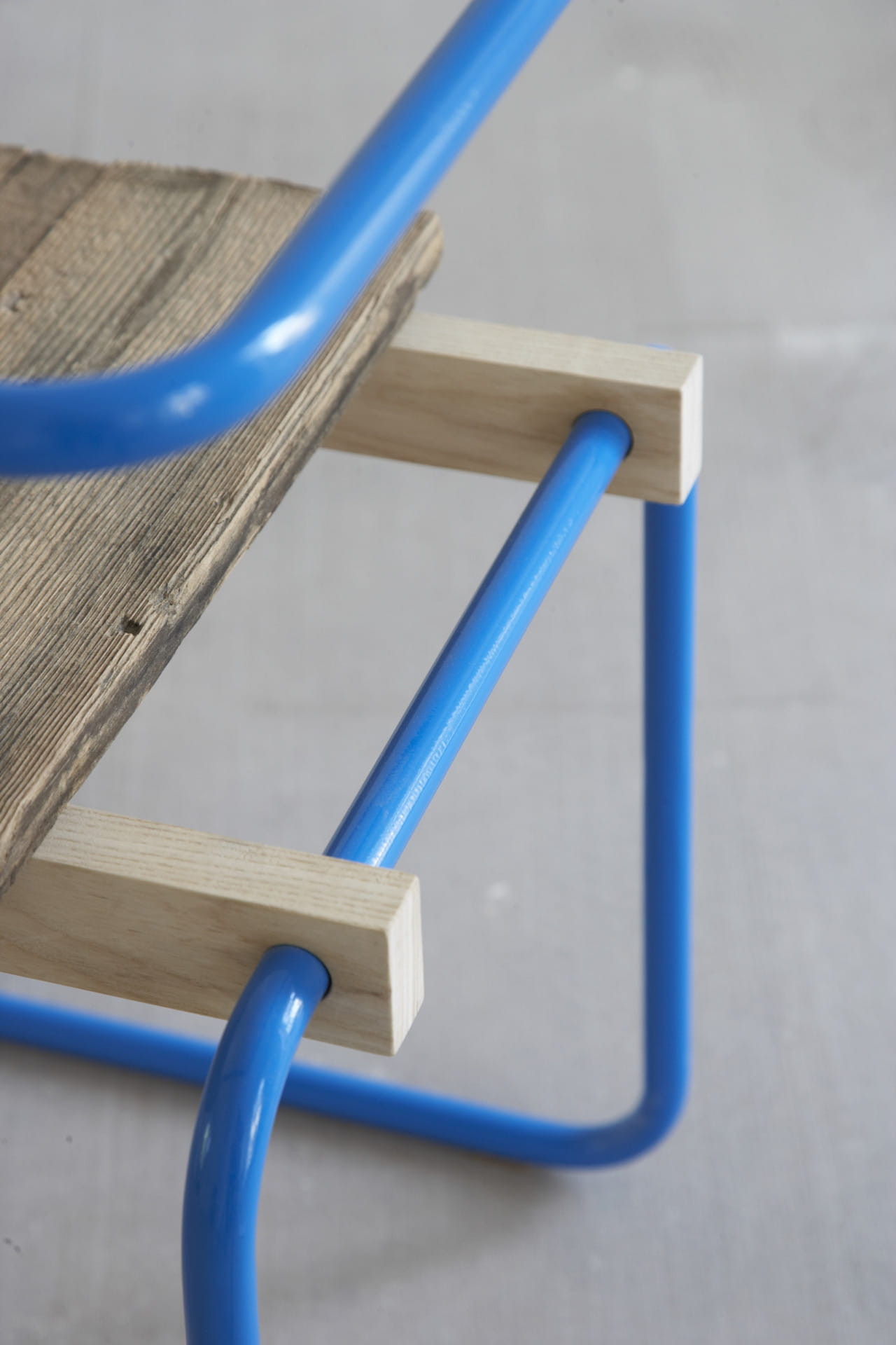 2009-V&A_Chairs-Tomas_Alonso_06