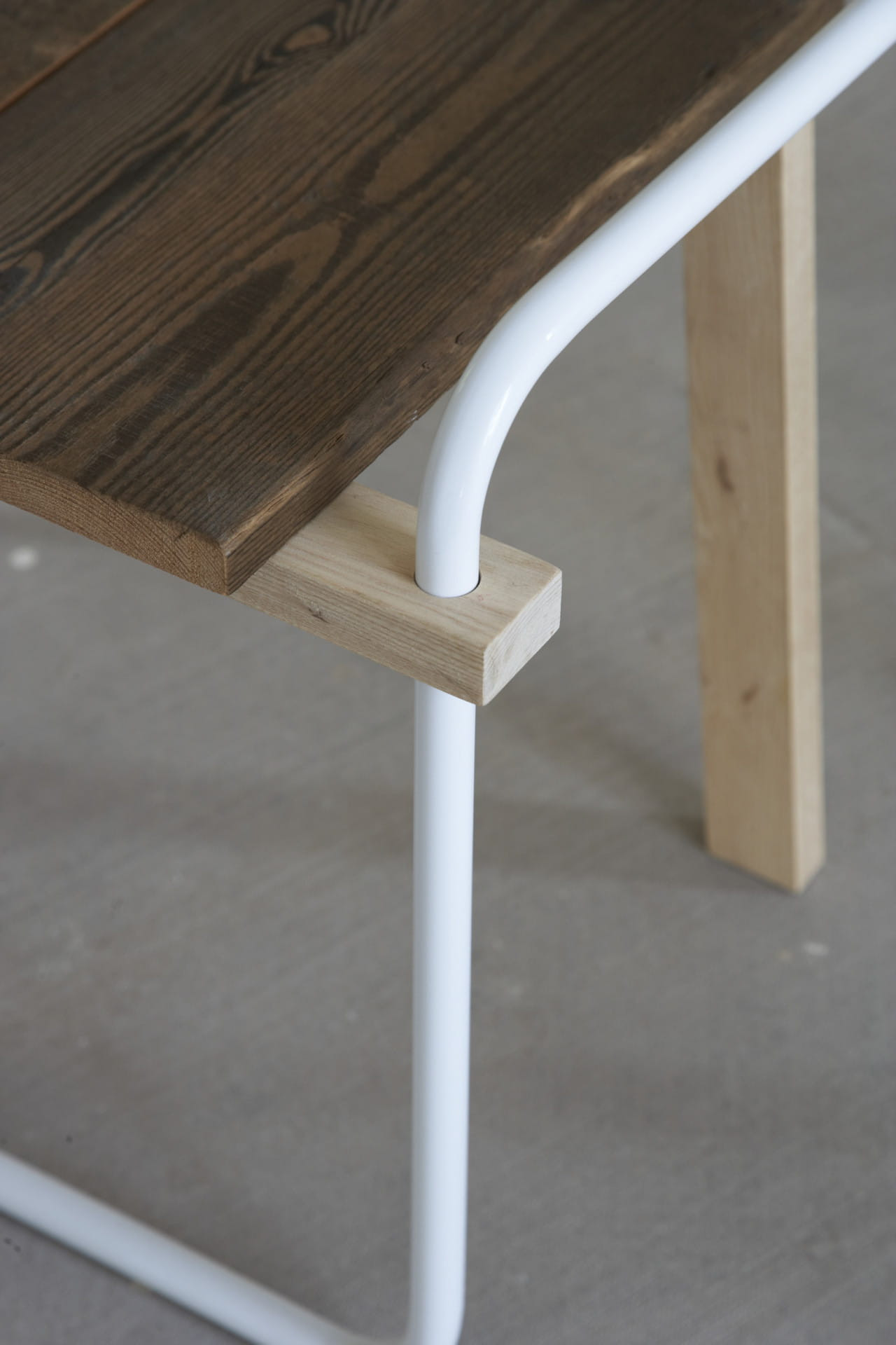 2009-V&A_Chairs-Tomas_Alonso_12